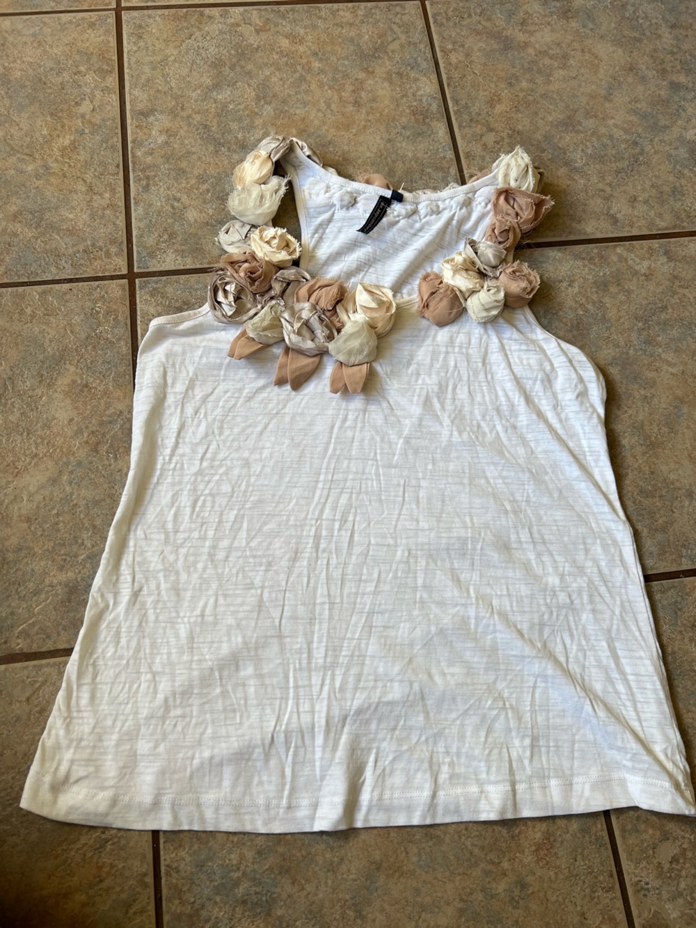 Y2K 2000 Floral Appliqué White Tank Top - Women's